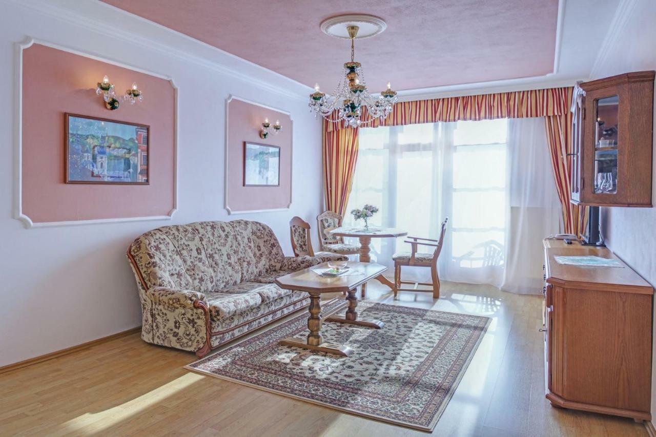 Ld Morava Hotel KLV Exterior foto